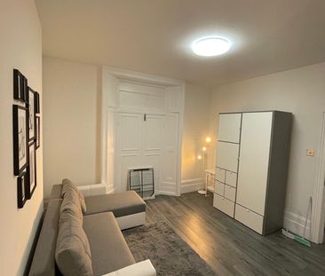 Room in a Shared House, St. Marys Road, NW10 - Photo 3