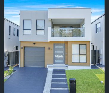 Luxury 5-Bedroom Family Home with Rumpus & Balcony | Walk to School... - Photo 5