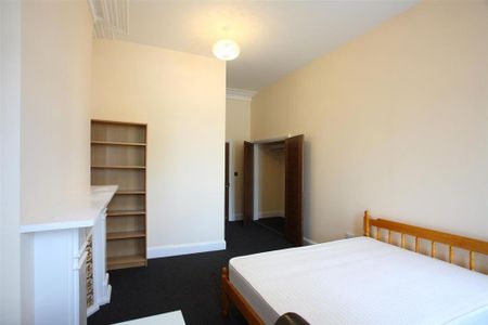 3 bedroom flat to rent - Photo 5