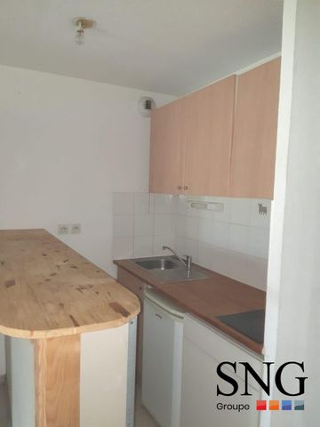 T2 AVEC TERRASSE + PARKING - Photo 2