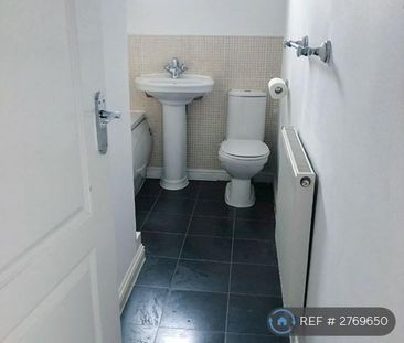 2 bedroom terraced house to rent - Photo 6
