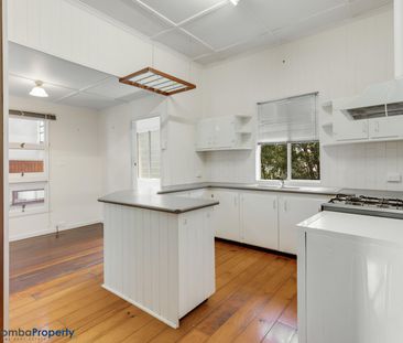 PUT THIS ON YOUR 'MUST SEE' LIST! - Photo 2