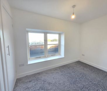 Two Bed Maisonette - Photo 2