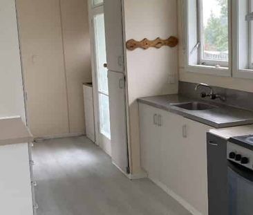 CLOSE TO TOWN! - Photo 4