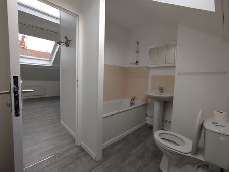 Location Appartement 1 pièce 17m² LILLE 59000 - Photo 5