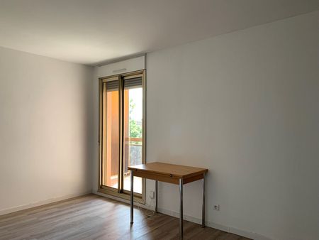 Location Appartement 2 pièces 32m² - Photo 4