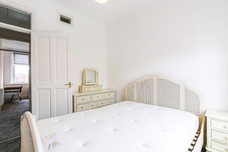 3 bedroom apartment to rent - Photo 5