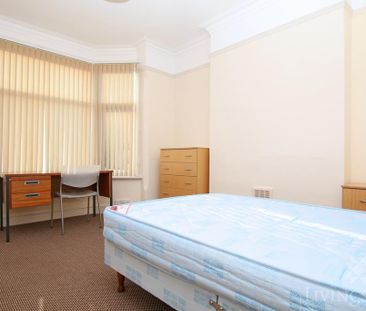 5 bedroom terraced house to rent - Photo 2