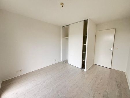 Location Appartement 2 pièces 47m² - Photo 4