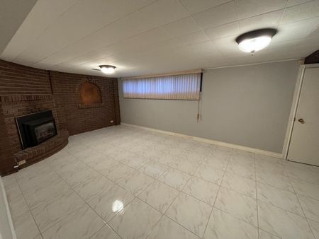 For Lease - 8 Mozart Avenue Unit# Bsmt, Toronto, Ontario - Photo 2