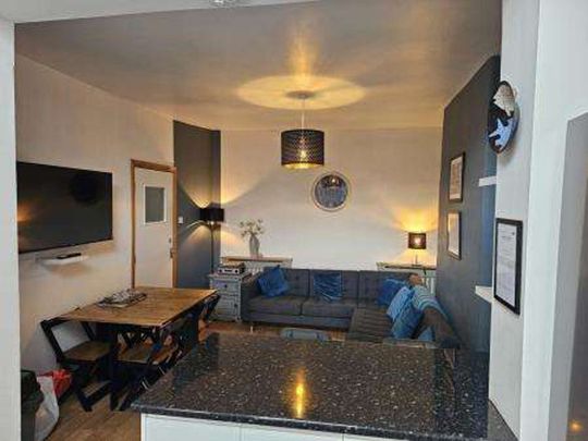 19 High Street South - Langley Moor Room 1 - Photo 1