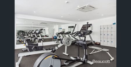 Modern ground floor north facing unit - Photo 4