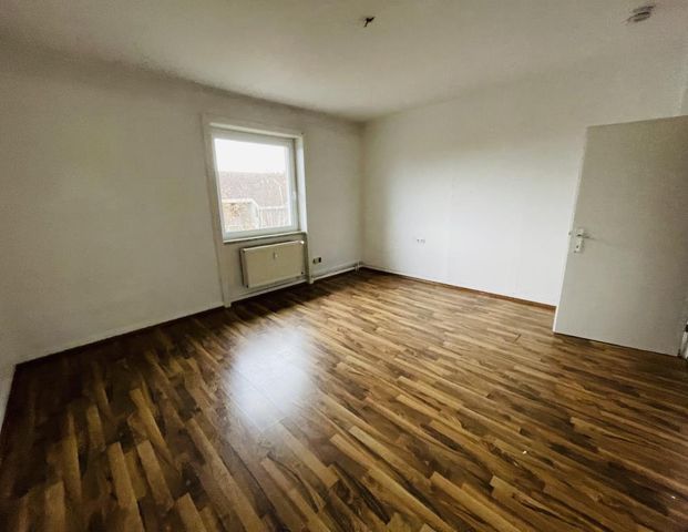 Handwerklich begabt?! Gemütliche 3-Zimmerwohnung mit Potenzial! - Photo 1