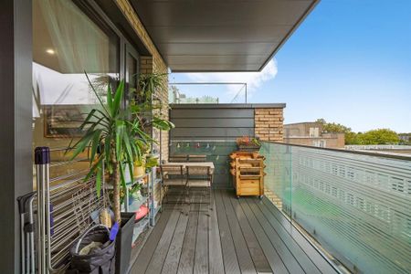 2 bedroom apartment to rent - Photo 4