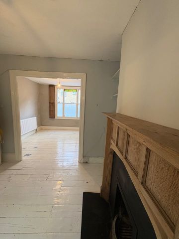 3 Bed Terraced House, London, SE24 - Photo 3