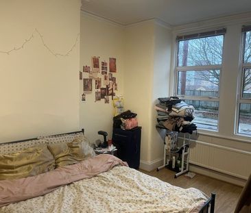 Room in a Shared Flat, Algernon Road, NW4 - Photo 1