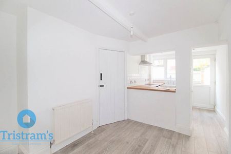 3 bed Mid Terraced House for Rent - Photo 2