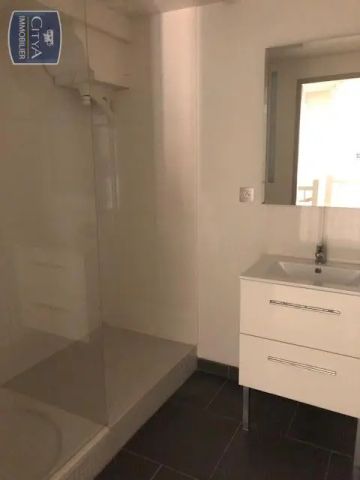 Appartement à louer 2 pièces 67.49m² - Photo 3