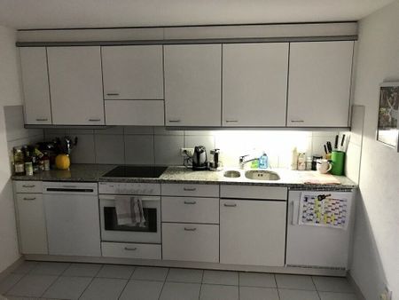 Apartment is looking for a single person - Photo 5