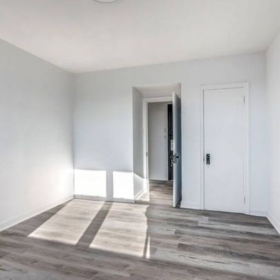 5830 Côte Saint Luc Road - Beautiful 2-Bedroom Apartment for Rent - Photo 1