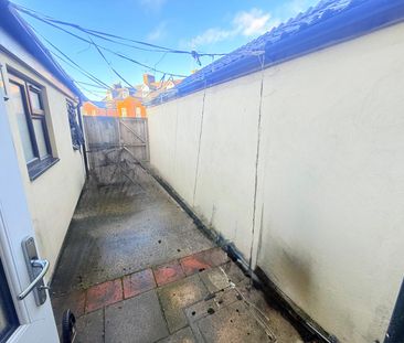 Wyndham Street, Yeovil, Somerset - Photo 4