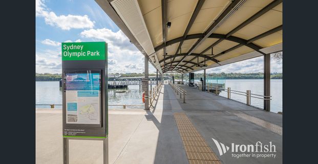 MODERN TWO BEDROOM APARTMENT! - Photo 1