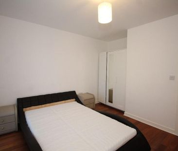 4 bedroom terraced house to rent - Photo 5