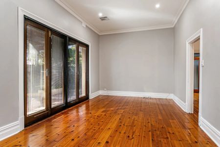 67 Castle Street, Parkside. - Photo 2