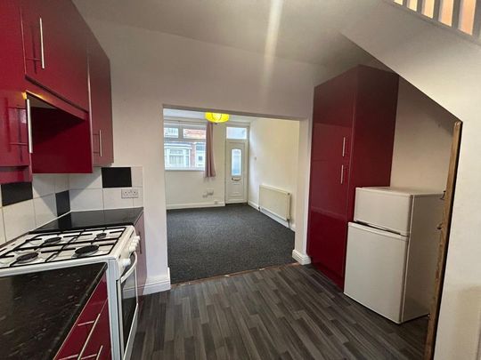 2 bedroom terraced house to rent - Photo 1