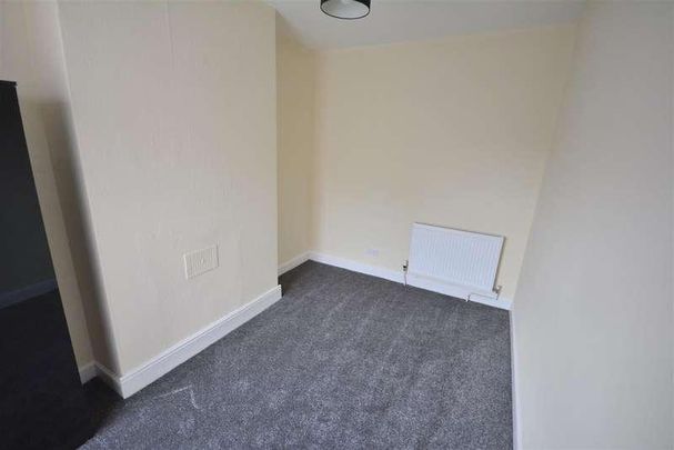 Woods Lane, Stapenhill, Burton Upon Trent, DE15 - Photo 1