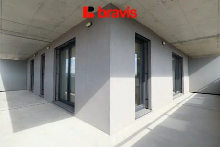 Pronájem bytu 3+kk v novostavbě Ponávka Tower, terasa 27 m - Фото 4