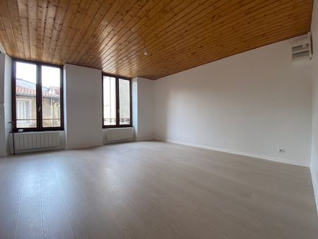 Location Appartement 3 pièces 52m² BRIOUDE 43100 - Photo 4