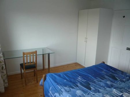2 Bed End Terrace, Moss Bank, CB4 - Photo 4
