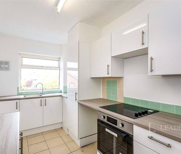 2 bedroom maisonette to rent Stein Road, Emsworth, West Sussex, PO10 - Photo 2