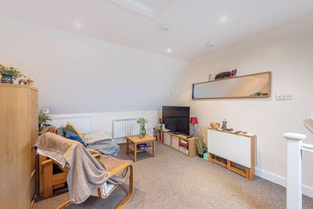 Studio to rent - Photo 2