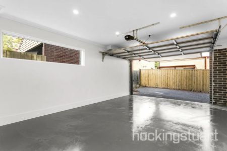 Unit 1/5 Henry Street, Box Hill. - Photo 5