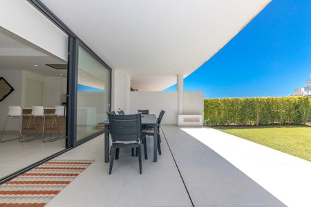 Ground Floor Apartment in Benalmadena Costa - Photo 5