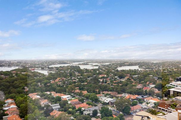 Embassy Towers - Stunning Two Bedroom Apartment - Photo 1