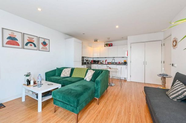 1 bedroom flat to rent - Photo 1