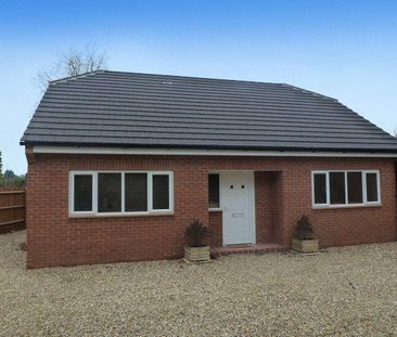 4 bedroom bungalow to rent - Photo 1