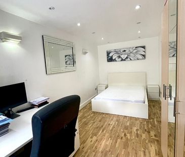Room in a Shared House, Telegraph Place, E14 - Photo 6