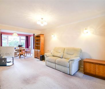 3 bedroom detached bungalow to rent - Photo 1