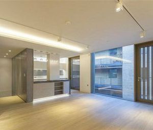 2 Bedrooms Flat to rent in The Pathe Building Wardour Street W1F | £ 1,188 - Photo 1