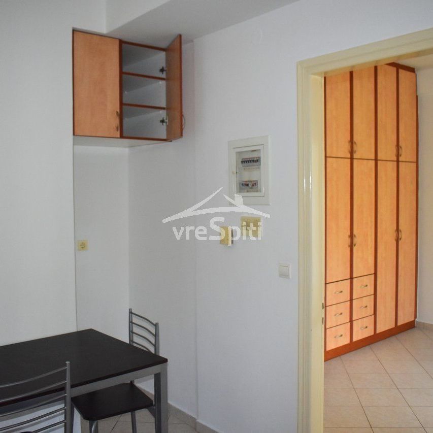 Studio/Γκαρσονιέρα για ενοικίαση - Ιωάννινα, - Φωτογραφία 1