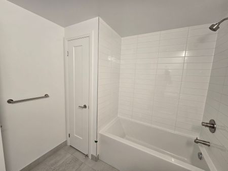 For Lease - 20 Soudan Avenue Unit# 1201, Toronto, Ontario - Photo 4