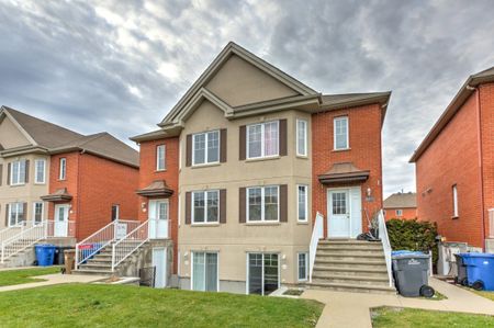 Appartement à louer - Brossard (Noms de rues (C)) Appartement à louer - Brossard (Noms de rues (C)) - Photo 2