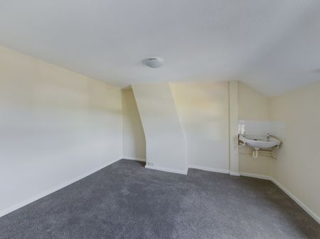 High Street, Stonehouse, Gloucestershire, GL10 - Photo 3