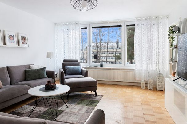 Norra Skjutbanegatan, Västerås - Photo 1