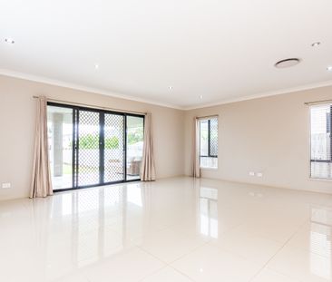 41 Central Avenue, Scarborough QLD 4020 - House For Rent | Domain - Photo 2