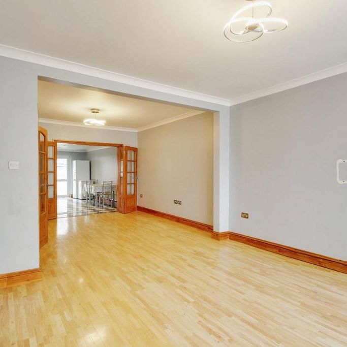 3 bedroom semi-detached house to rent - Photo 1